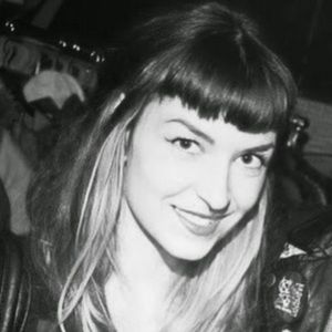 Meet your Posher, Mia